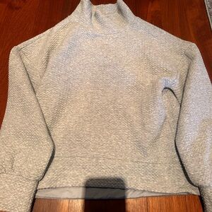 Calia by Carrie Underwood- Grey Mockneck pullover size Small
